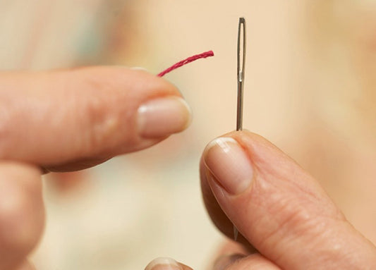 How to Thread a Needle: Tips and Tricks for Seamless Sewing