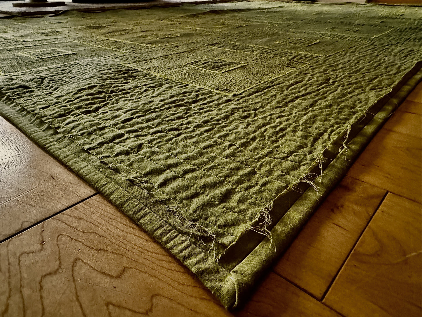 Green Block Whole-cloth Quilt